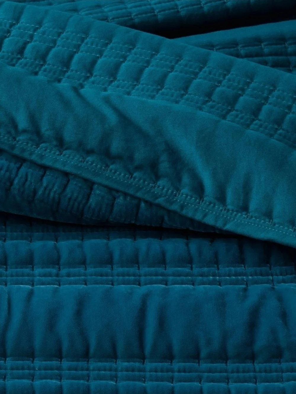 Threshold - Teal Lofty Velvet Quilted Comforter